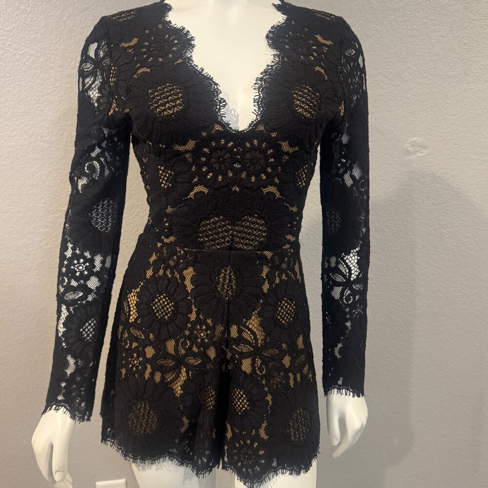 Alexis‎ -Ramzes Long sleeved scalloped dress romper XS